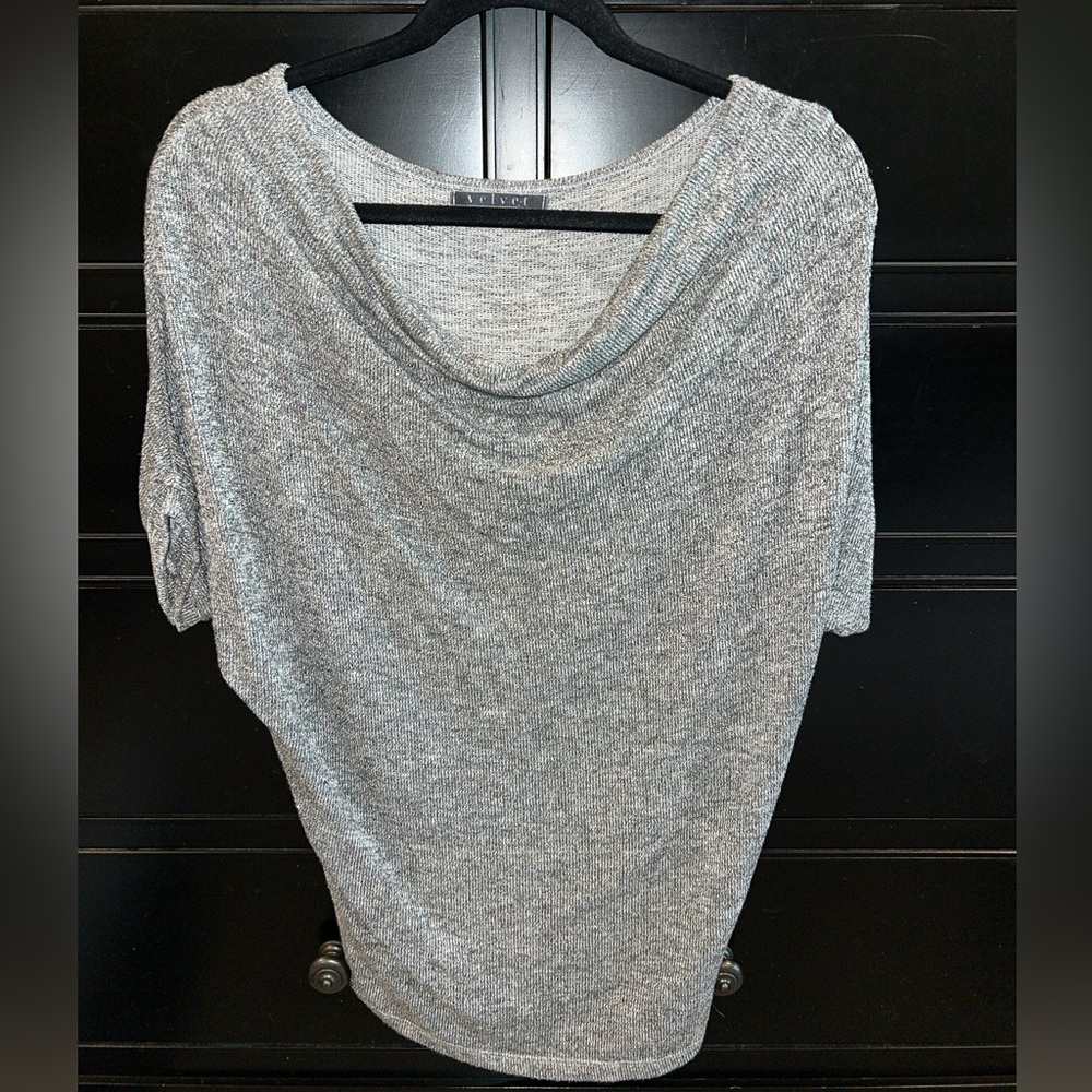 Velvet By Graham And Spencer Gray/Silver‎ Bat Wing Sweater Drape Neck Size Small